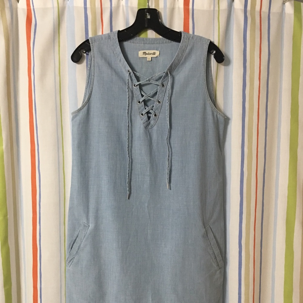 Madewell sleeveless denim dress/VNeck tie front/XS